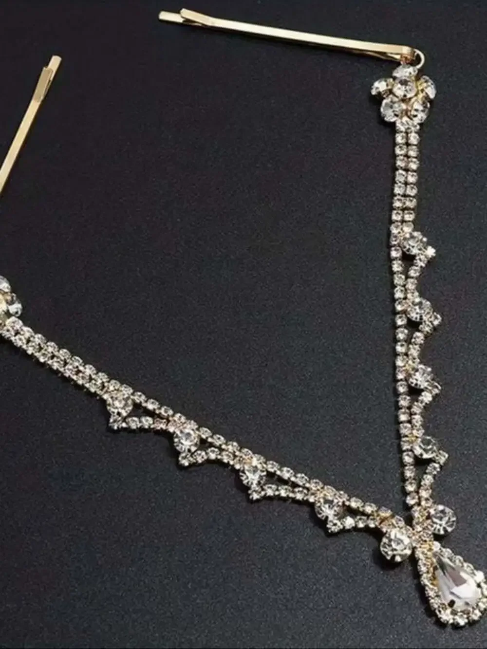 HOST PICK Rhinestone Teardrop Forehead Chain Headpiece - Gold